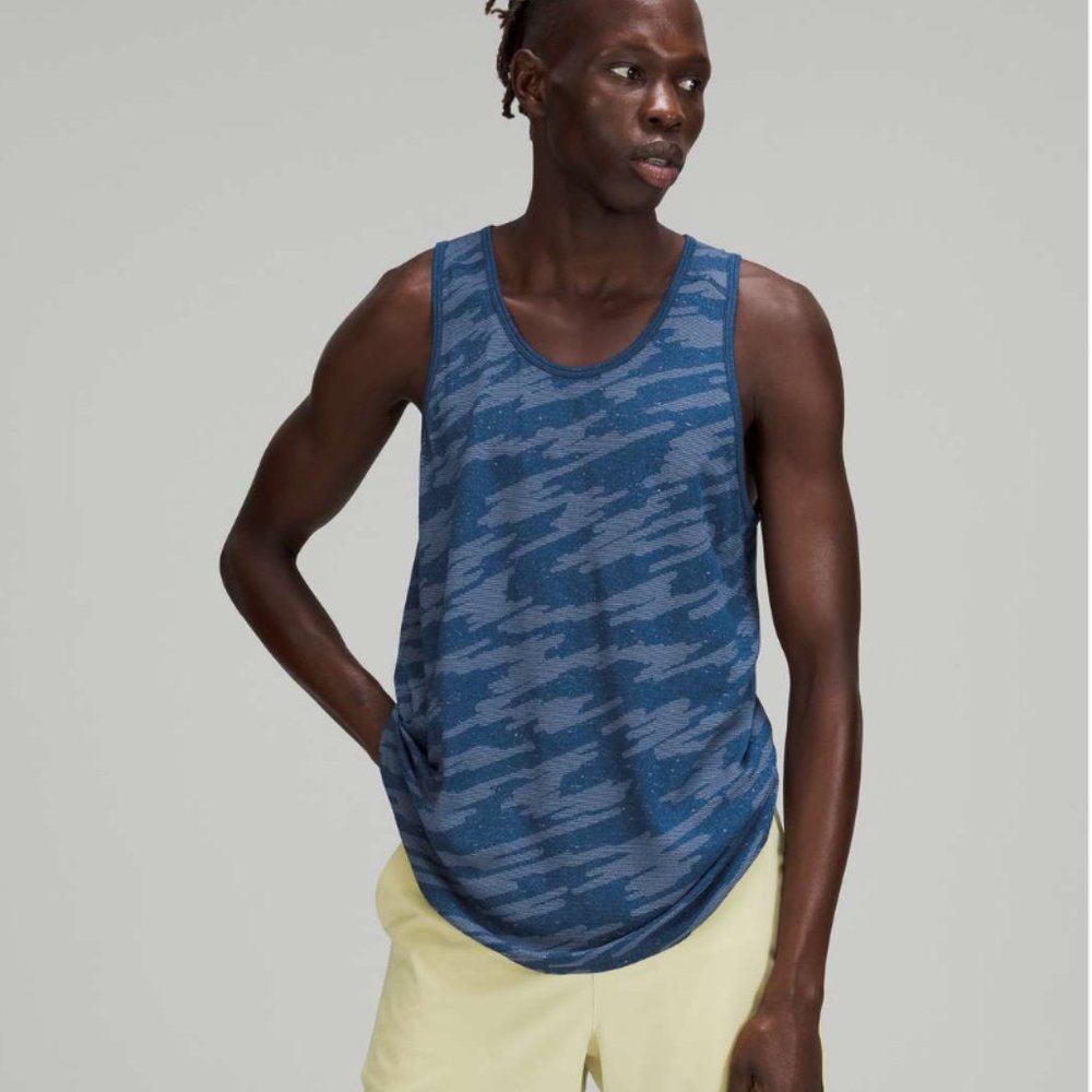 lululemon Men's Metal Vent Tech Breathe Tank in Blue Camo